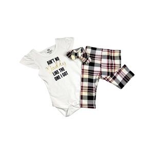 Ain’t no Daddy like the one I got 2 piece set